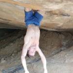 Simon Lorenzi décote « Quoi de neuf » 8B+ au toit d’Orsay