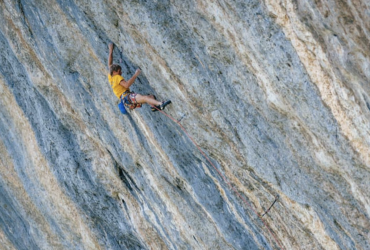 Alexander Megos enchaine « L’étrange Ivresse des Lenteurs » 9a+/b à Ceüse !