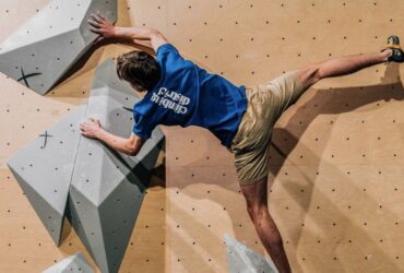 Climbing District – Infos, tarifs, horaires et accès Salle d’escalade de bloc, 75017 Paris