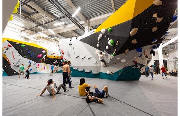 Block’Out Aix Marseille – Infos, tarifs, avis et accès salle escalade de bloc, 13127 Vitrolles