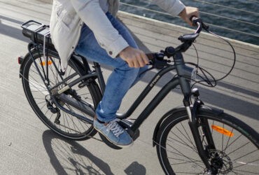 Vélo électrique Décathlon, lequel est le meilleur ? Comparatif des vélos